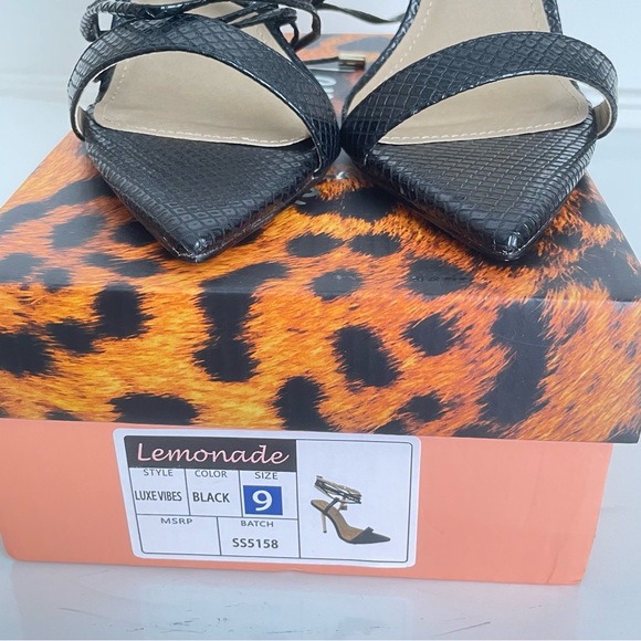 🌟 New w/Box: Chain link w/padlock strappy stiletto heels - Picture 5 of 7